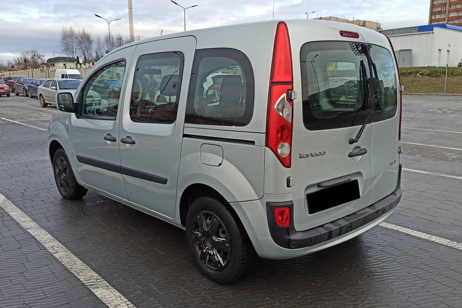 Продам Renault Kangoo пасс. 90 кс.  2011 года в Львове