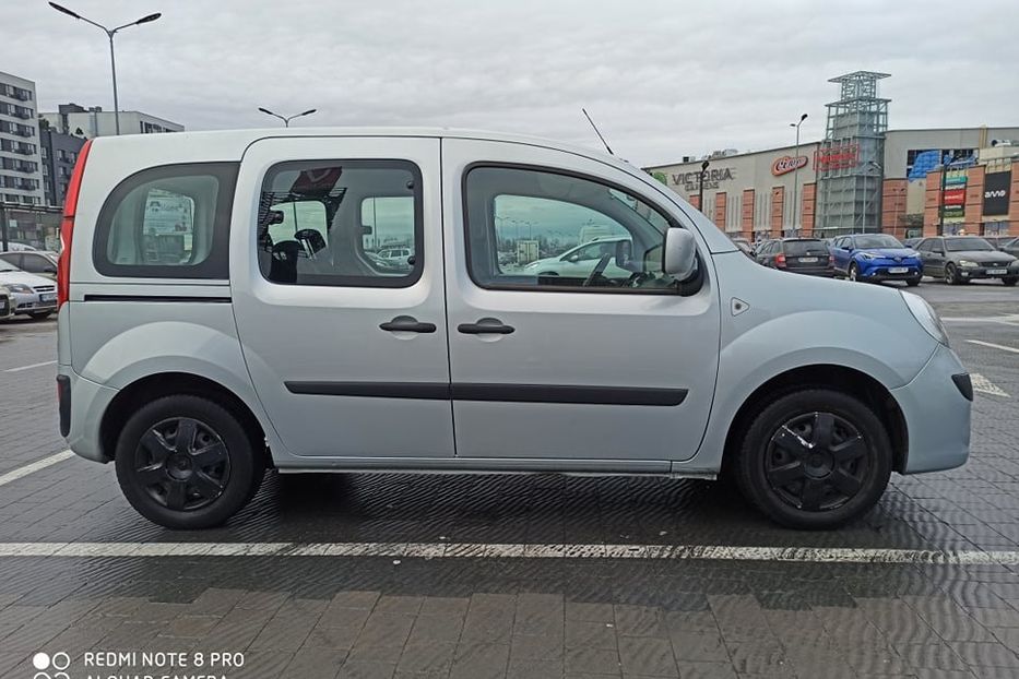 Продам Renault Kangoo пасс. 90 кс.  2011 года в Львове