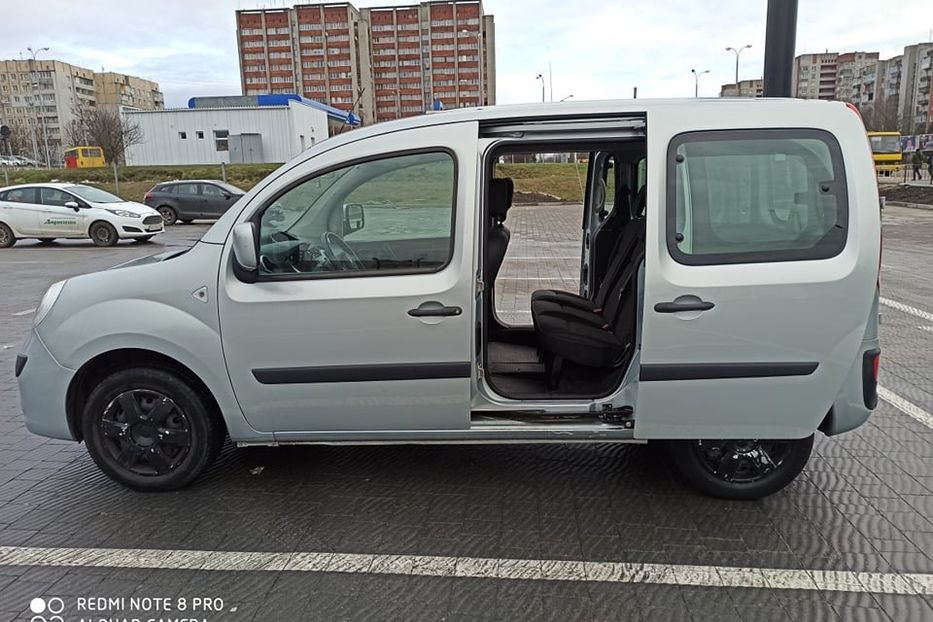 Продам Renault Kangoo пасс. 90 кс.  2011 года в Львове