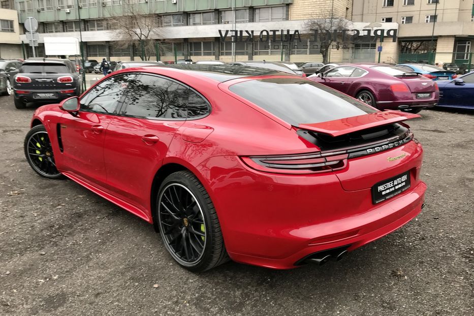 Продам Porsche Panamera 4 E-Hybrid Официальный 2017 года в Киеве