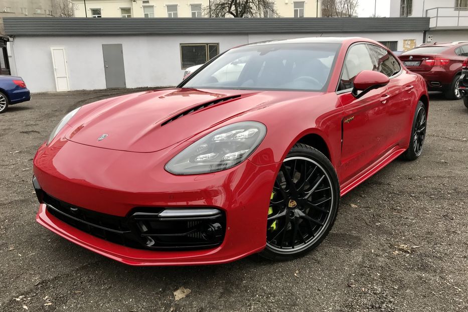 Продам Porsche Panamera 4 E-Hybrid Официальный 2017 года в Киеве