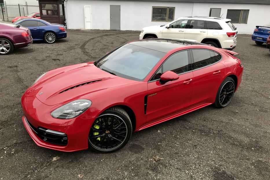 Продам Porsche Panamera 4 E-Hybrid Официальный 2017 года в Киеве