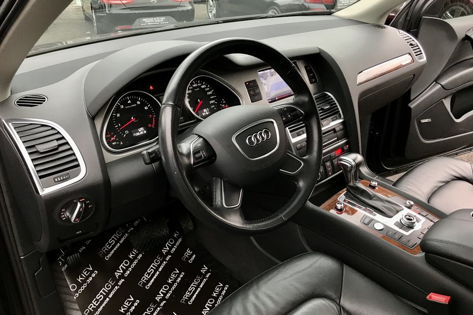 Продам Audi Q7 3.0 TFSI 2015 года в Киеве