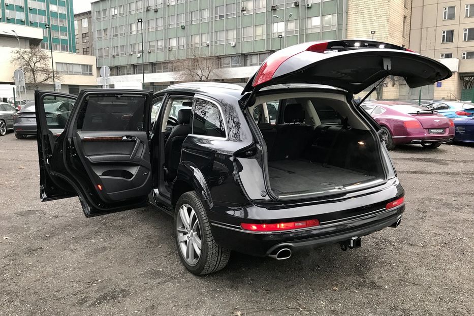 Продам Audi Q7 3.0 TFSI 2015 года в Киеве