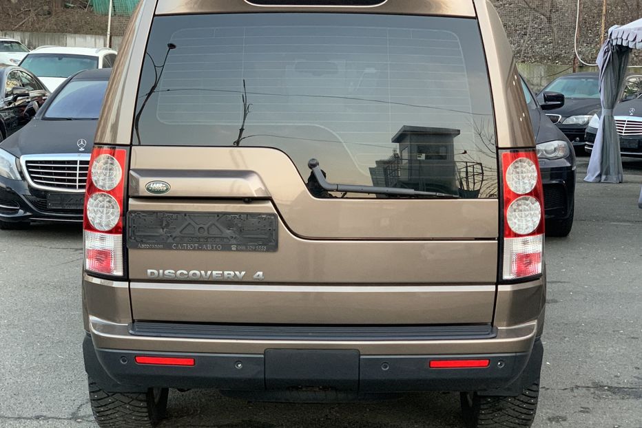 Продам Land Rover Discovery 3.0 SDV6 2013 года в Киеве