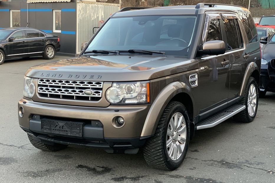 Продам Land Rover Discovery 3.0 SDV6 2013 года в Киеве