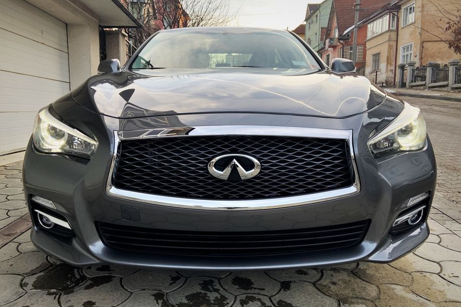 Продам Infiniti Q50 BASE 2015 года в Черновцах