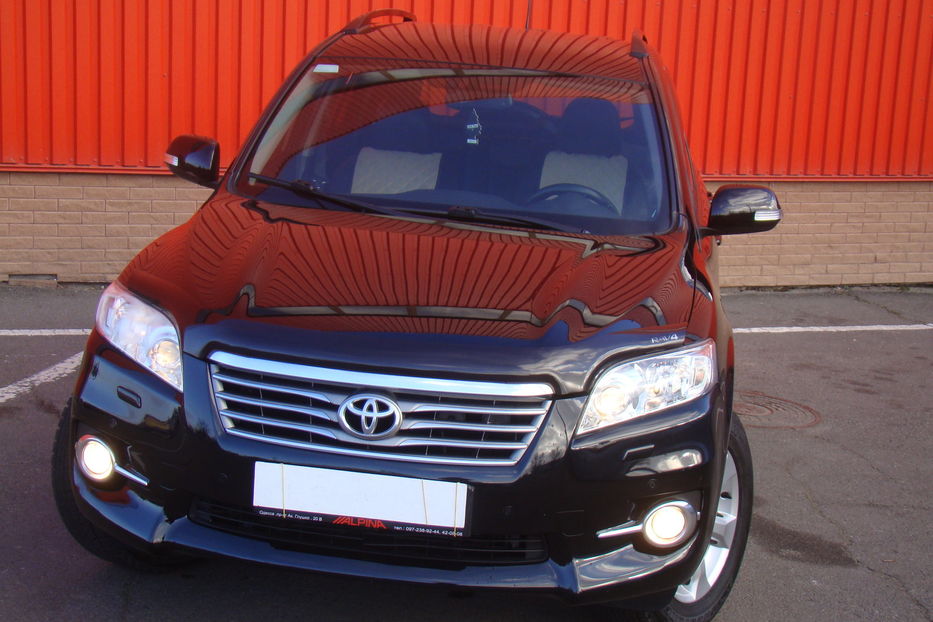 Продам Toyota Rav 4 2011 года в Одессе