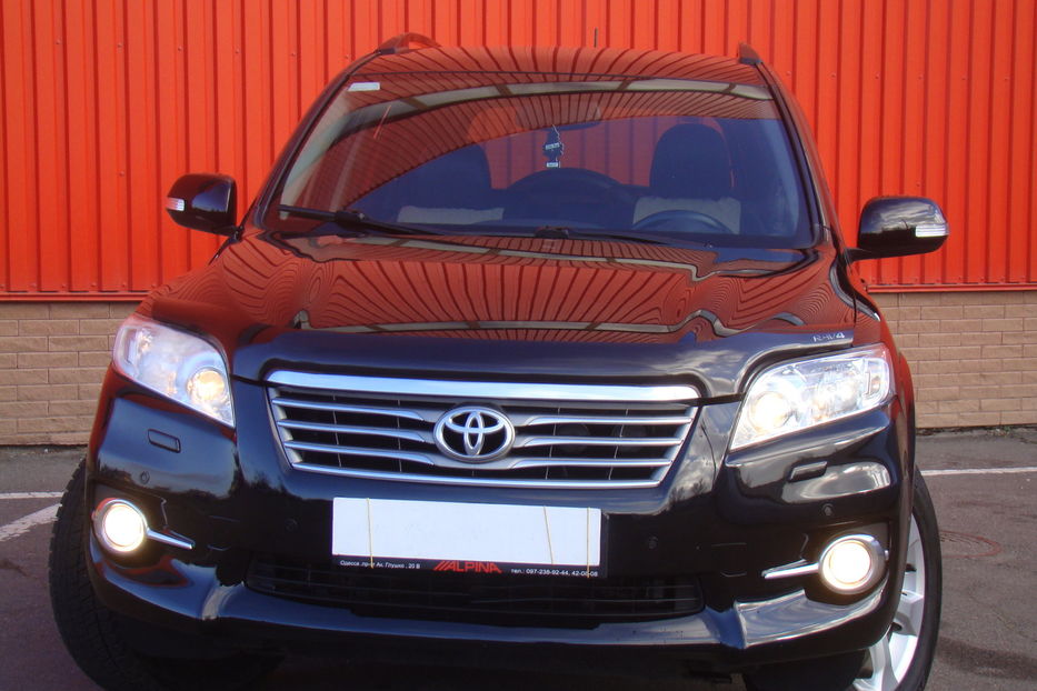 Продам Toyota Rav 4 2011 года в Одессе