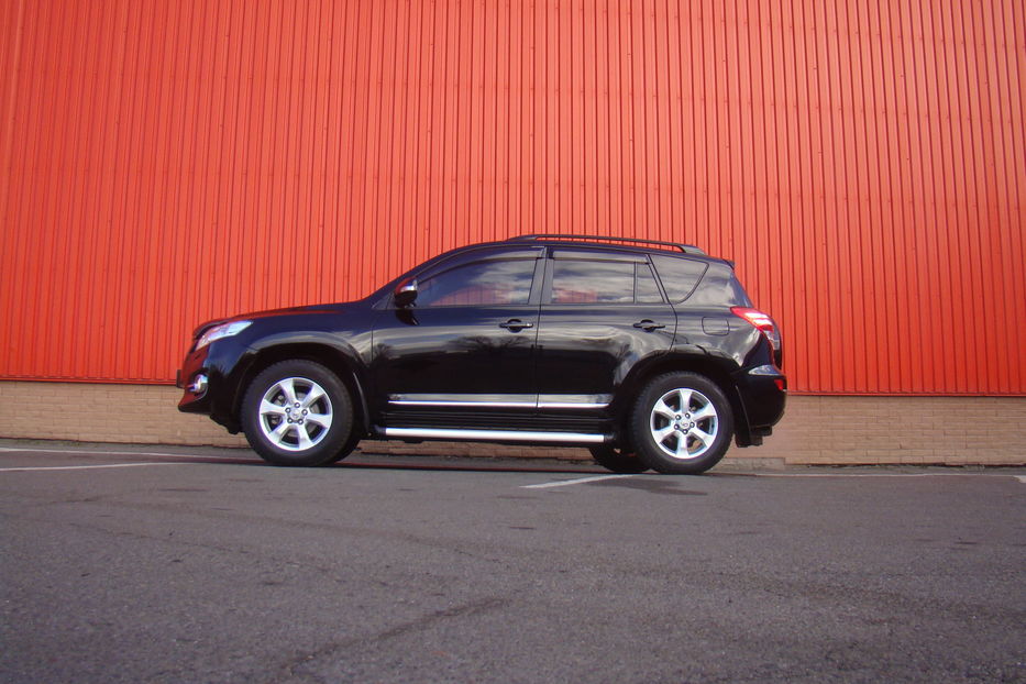 Продам Toyota Rav 4 2011 года в Одессе