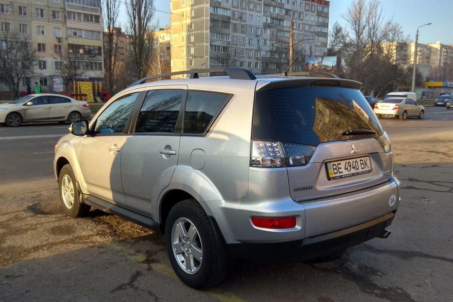 Продам Mitsubishi Outlander XL Официальный 2012 года в Николаеве