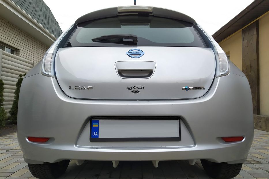 Продам Nissan Leaf SV 2013 года в Харькове