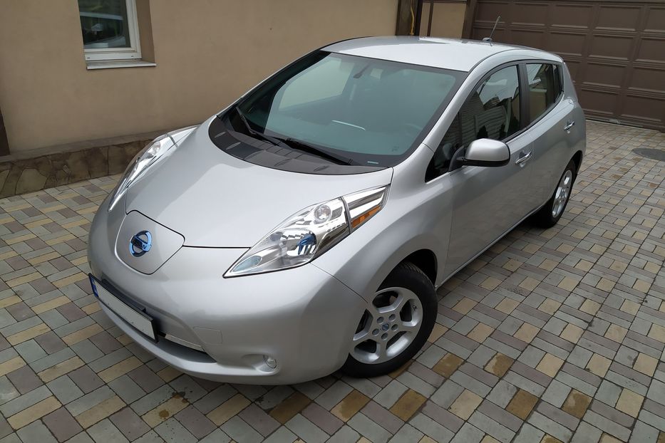 Продам Nissan Leaf SV 2013 года в Харькове