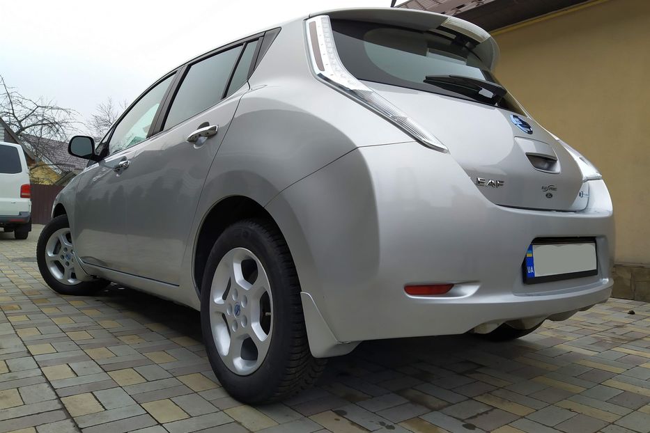 Продам Nissan Leaf SV 2013 года в Харькове