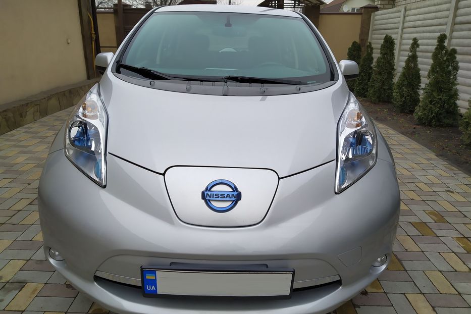 Продам Nissan Leaf SV 2013 года в Харькове