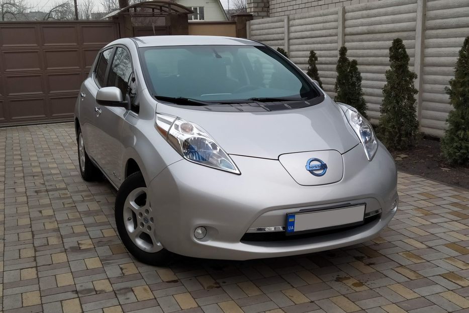 Продам Nissan Leaf SV 2013 года в Харькове