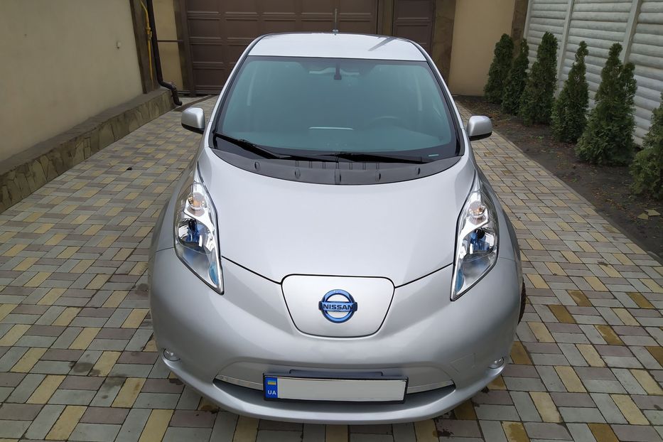 Продам Nissan Leaf SV 2013 года в Харькове