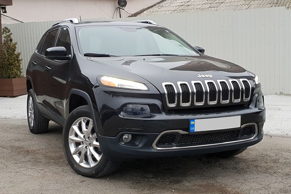 Продам Jeep Cherokee LIMITED 2015 года в Киеве