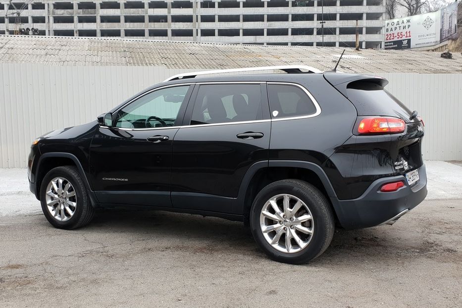 Продам Jeep Cherokee LIMITED 2015 года в Киеве