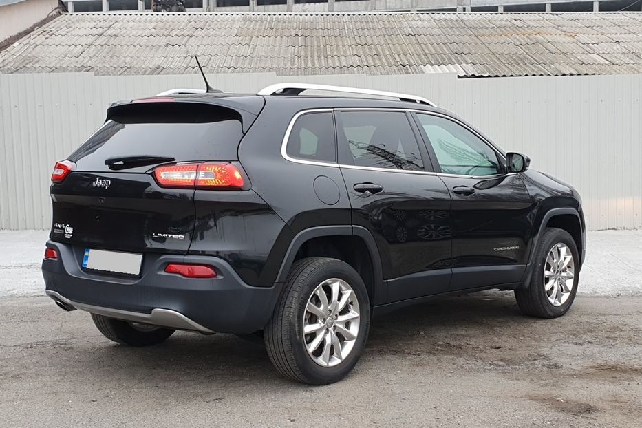 Продам Jeep Cherokee LIMITED 2015 года в Киеве
