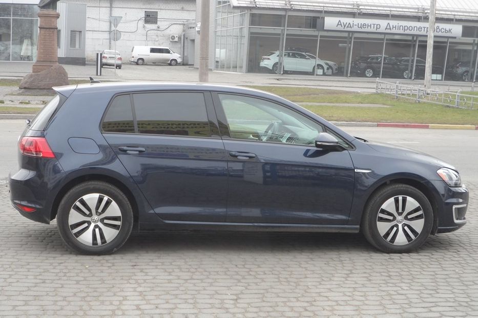 Продам Volkswagen e-Golf 2016 года в Днепре