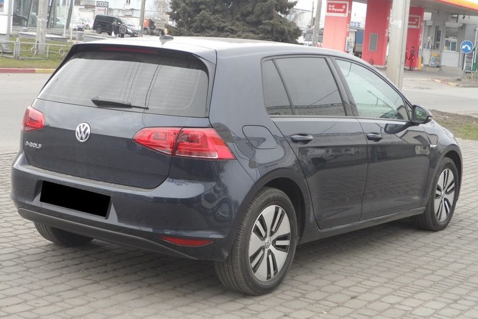 Продам Volkswagen e-Golf 2016 года в Днепре