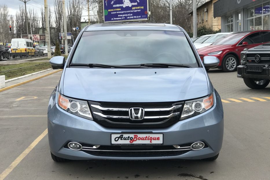 Продам Honda Odyssey Touring 2014 года в Одессе