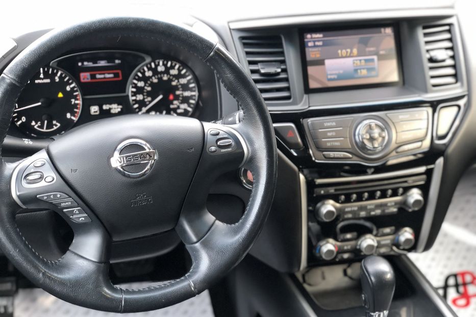 Продам Nissan Pathfinder 2014 года в Одессе