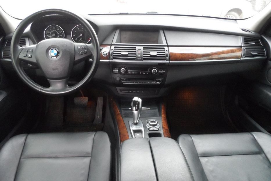 Продам BMW X5 2012 года в Днепре