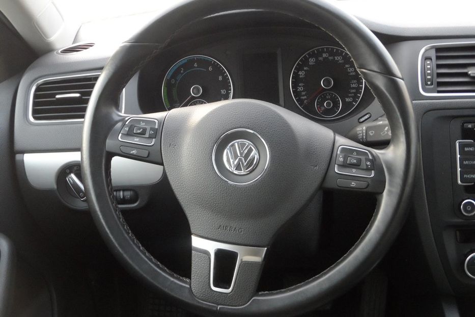 Продам Volkswagen Jetta 2013 года в Днепре