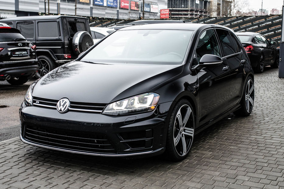 Продам Volkswagen Golf R 2015 года в Киеве