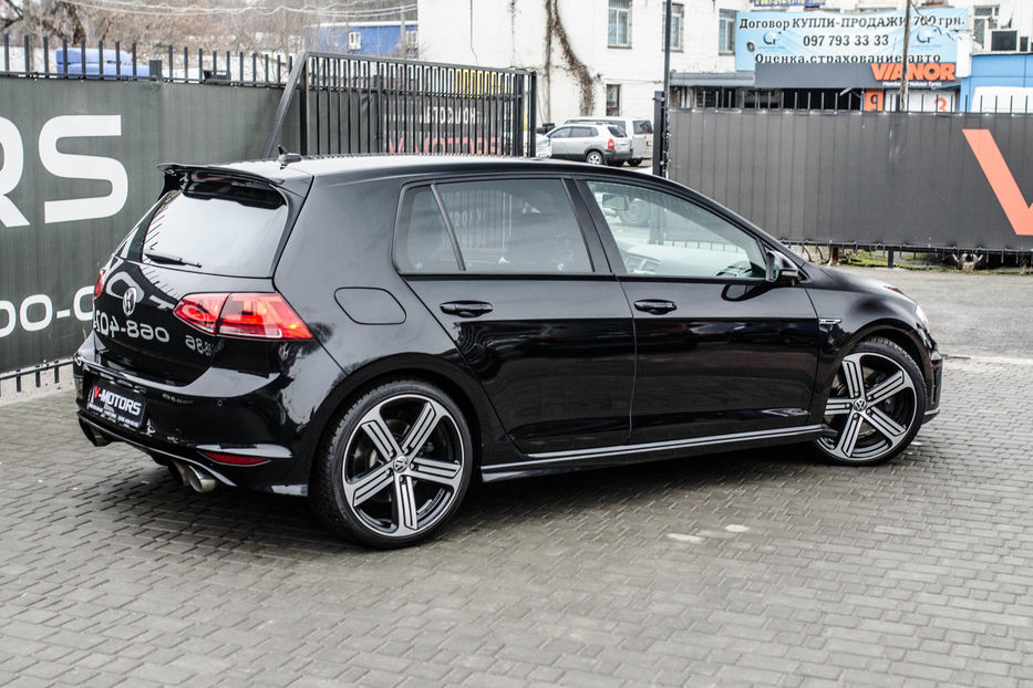 Продам Volkswagen Golf R 2015 года в Киеве