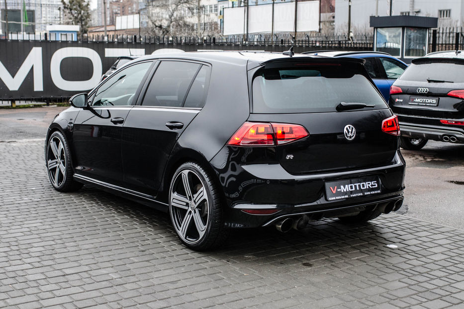 Продам Volkswagen Golf R 2015 года в Киеве