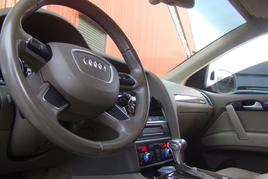 Продам Audi Q7 3.0tdi 2012 года в Одессе