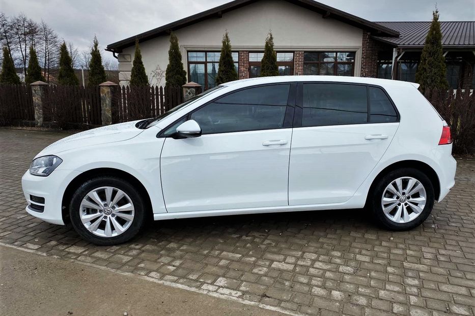 Продам Volkswagen Golf VII SE 2016 года в Черновцах