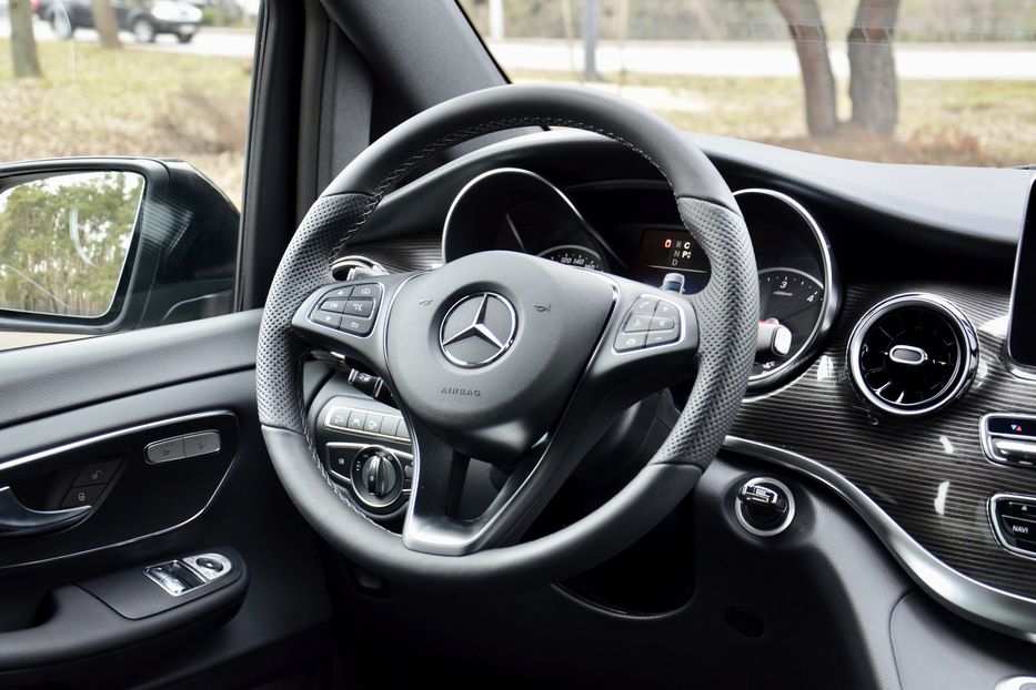 Продам Mercedes-Benz V-Class 2019 года в Киеве