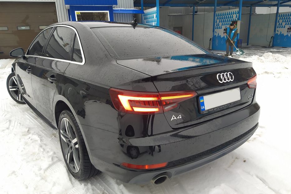 Продам Audi A4 Premium Plus 2017 года в Харькове