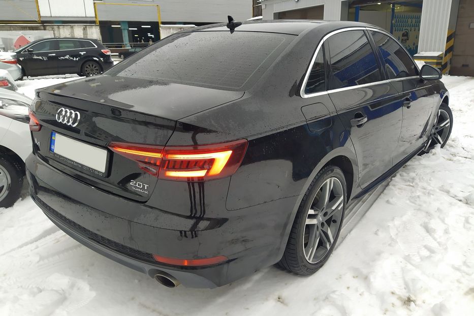 Продам Audi A4 Premium Plus 2017 года в Харькове