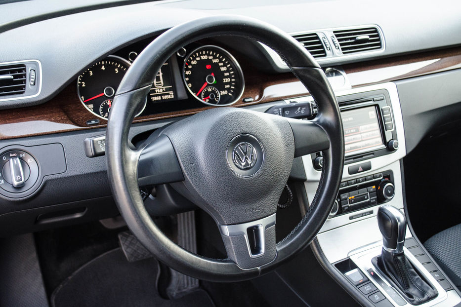 Продам Volkswagen Passat B7 Comfort Line 2011 года в Киеве