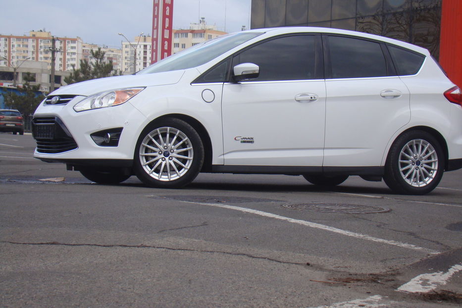 Продам Ford C-Max HYBRYD 2016 года в Одессе