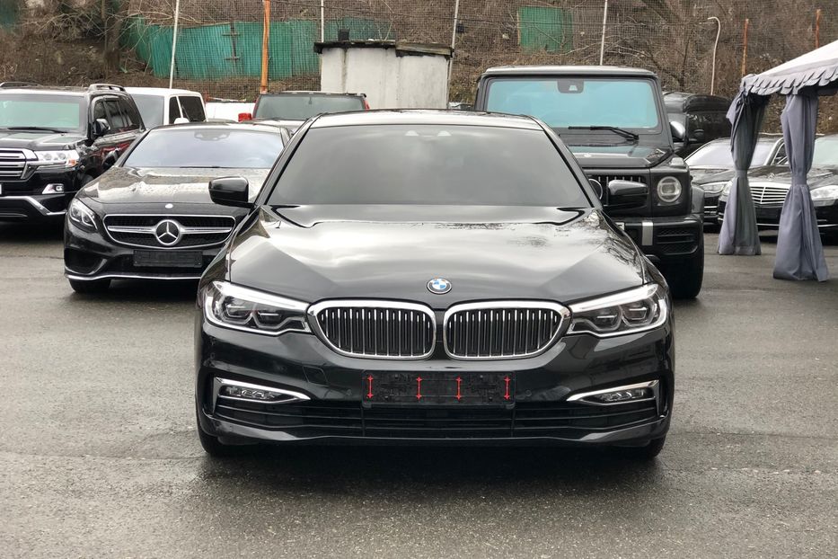 Продам BMW 520 Luxury Line Diesel 2018 года в Киеве