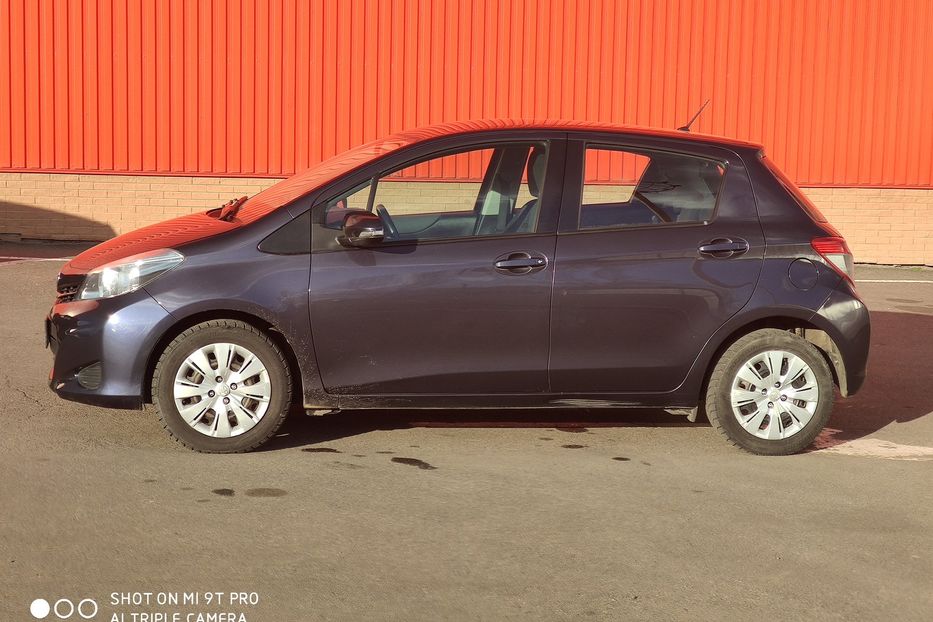 Продам Toyota Yaris АКПП 2015 года в Одессе