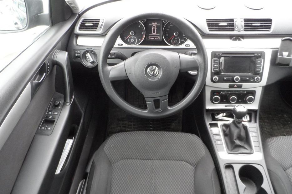 Продам Volkswagen Passat B7 2011 года в Днепре