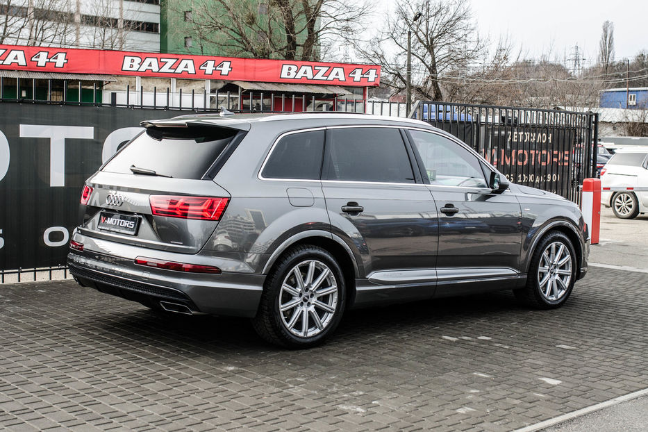 Продам Audi Q7 3.0TDI Exclusive 2016 года в Киеве