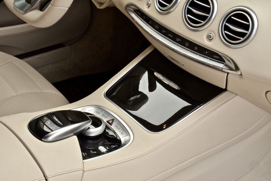 Продам Mercedes-Benz S-Class AMG  4 MATIC 2018 года в Киеве