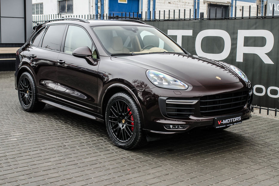 Продам Porsche Cayenne GTS 2015 года в Киеве