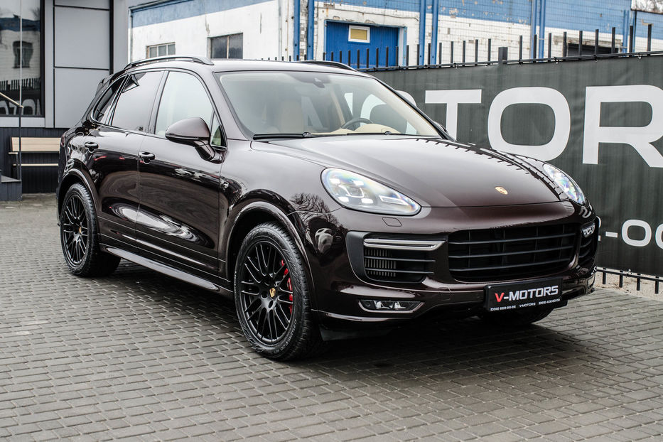 Продам Porsche Cayenne GTS 2015 года в Киеве