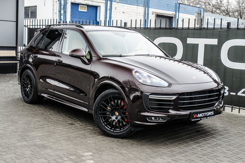 Продам Porsche Cayenne GTS 2015 года в Киеве