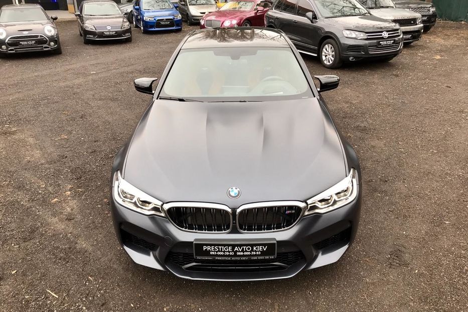 Продам BMW M5 F90 xDrive Официальный  2018 года в Киеве