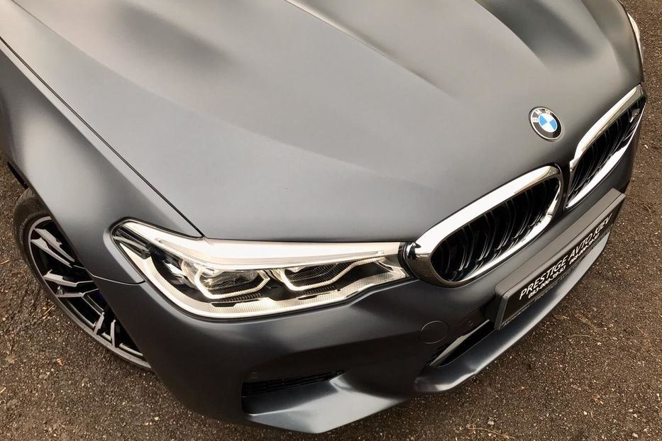 Продам BMW M5 F90 xDrive Официальный  2018 года в Киеве